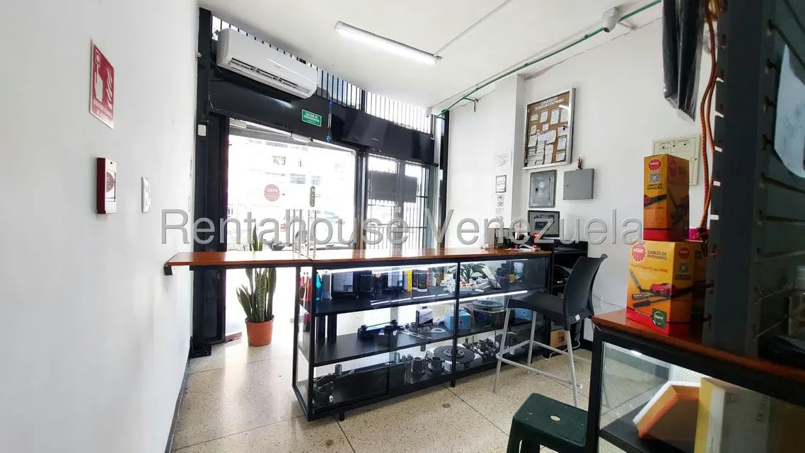 Local Comercial en Venta en La Pastora, Distrito Metropolitano - 2