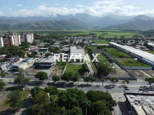 En venta Complejo de Galpones Intercomunal Turmero Maracay - 2