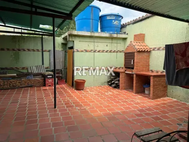 Venta de casa en carora con locales comerciales - 8