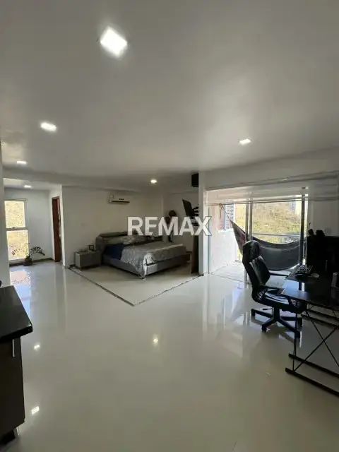 Apartamento mono ambiente (tipo estudio) en venta El Rincón, Naguanagua Carabobo Res. Alta Vista Suites