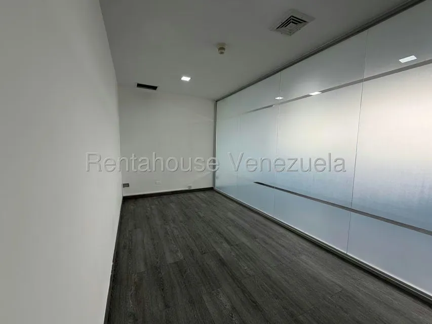 Oficina en Alquiler en Chuao, Distrito Metropolitano - 7