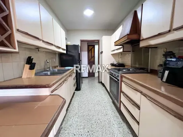 Apartamento en venta en Conjunto Residencial Villa Mar, Edificio Mar Rojo, Maracaibo - 2