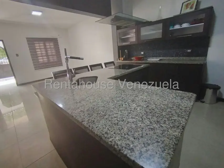 Casa (Duplex) en Venta en Zona Oeste, Lara - 29