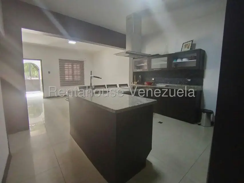 Casa (Duplex) en Venta en Zona Oeste, Lara - 38