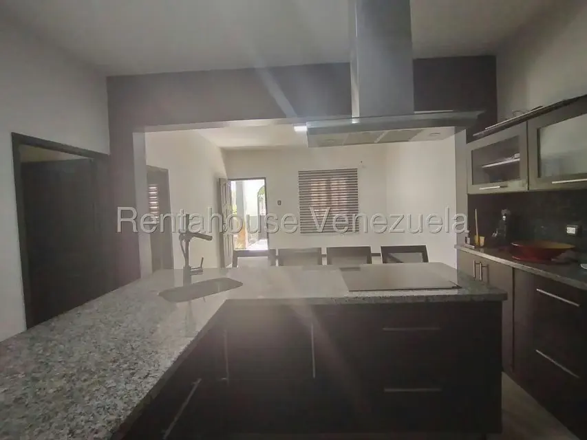Casa (Duplex) en Venta en Zona Oeste, Lara - 40