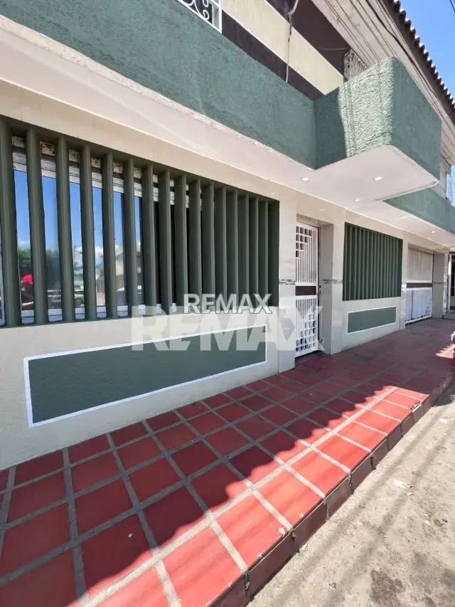 Apartamento en alquiler en planta baja ubicado en la Avenida Principal de la Urbanización San Felipe, San Francisco - 5