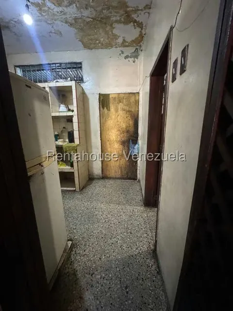 Casa (1 Nivel) en Venta en Centro, Lara - 14