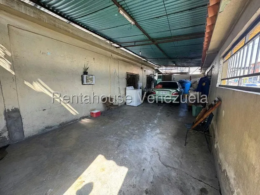 Casa (1 Nivel) en Venta en Centro, Lara - 28