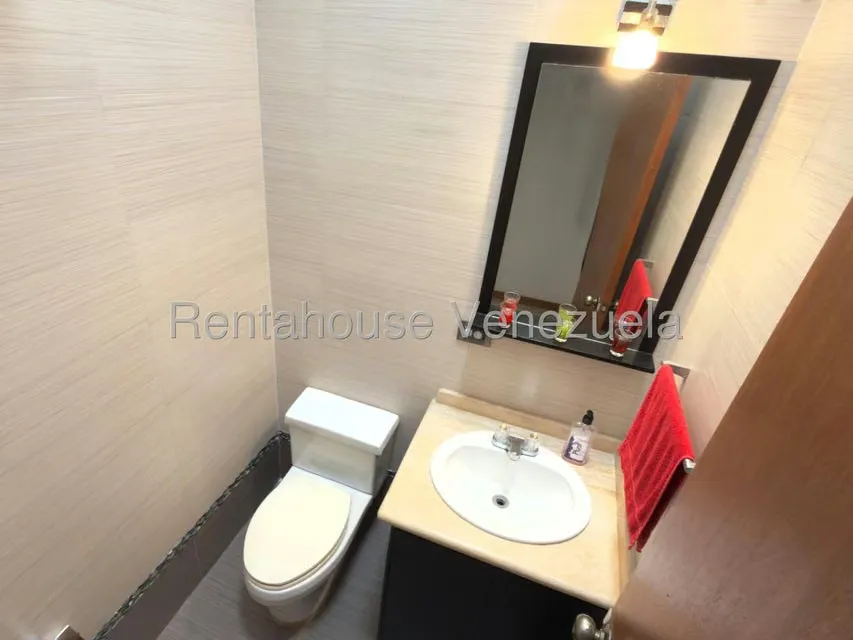 Apartamento (1 Nivel) en Venta en Oripoto, Distrito Metropolitano - 33