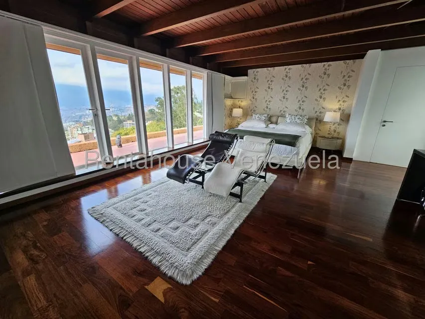 Casa (Multipes Niveles) en Venta en Alto Hatillo, Distrito Metropolitano - 26