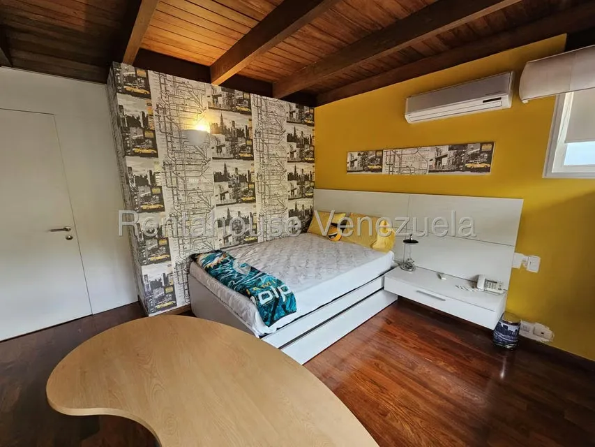 Casa (Multipes Niveles) en Venta en Alto Hatillo, Distrito Metropolitano - 30