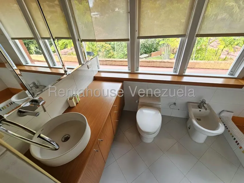 Casa (Multipes Niveles) en Venta en Alto Hatillo, Distrito Metropolitano - 31
