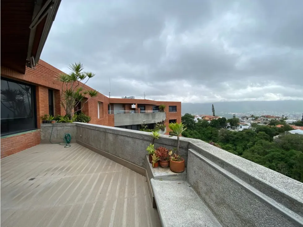 Se Vende PH 340m² 3h+s/4b+1s/4p Colinas de Bello Monte - 2