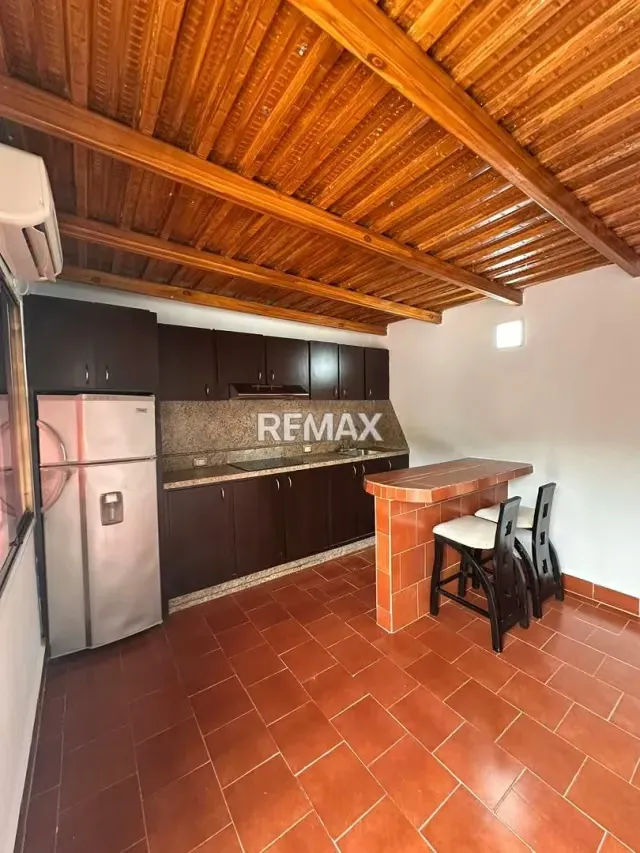 Apartamento tipo estudio en alquiler - 2