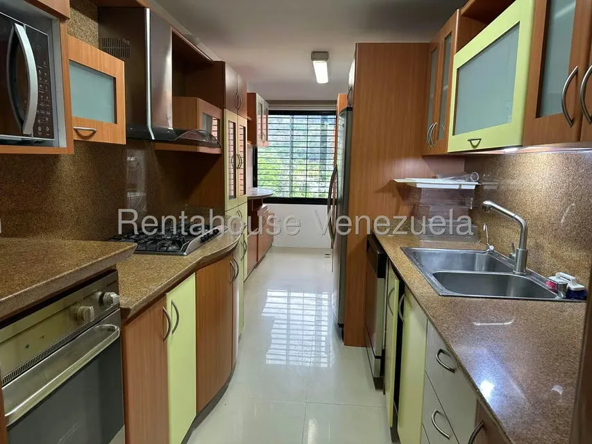 Apartamento (1 Nivel) en Alquiler en La Boyera, Distrito Metropolitano - 2