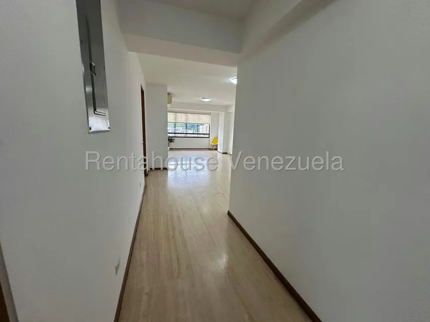 Apartamento (1 Nivel) en Alquiler en La Boyera, Distrito Metropolitano - 3