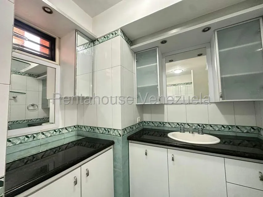 Apartamento (1 Nivel) en Alquiler en La Boyera, Distrito Metropolitano - 10