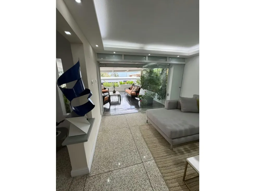 Se vende casa 291m2 en Los Pomelos - 2