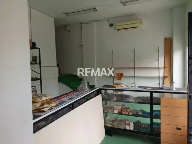 LOCAL EN VENTA TRIGAL CENTRO 83mts2 CALLE ANTIGUA FORNARINA - 5