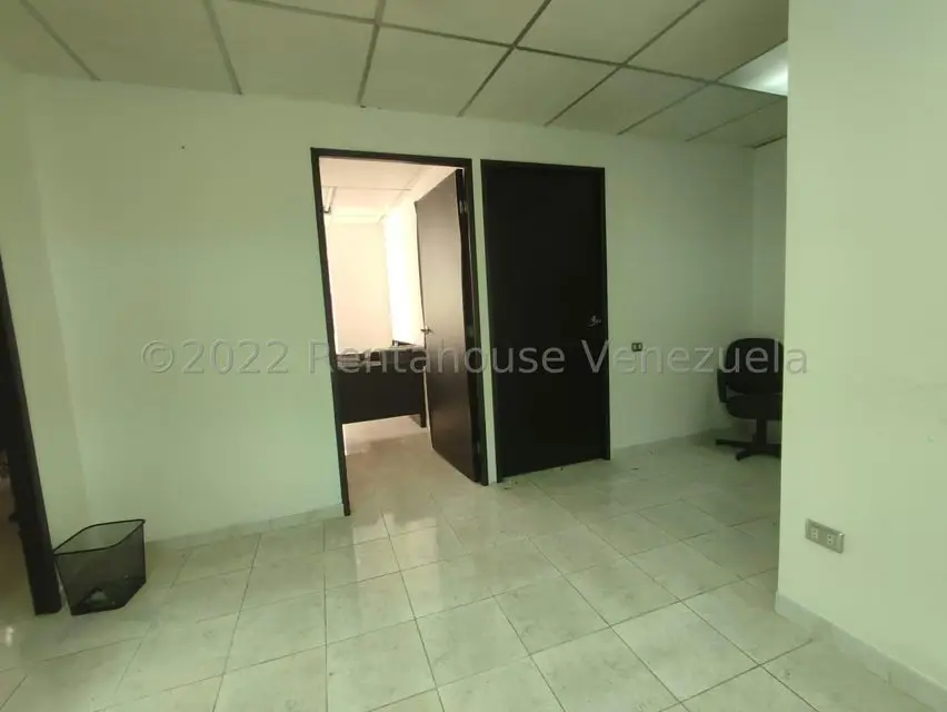 Oficina en Venta en Macaracuay, Distrito Metropolitano - 17