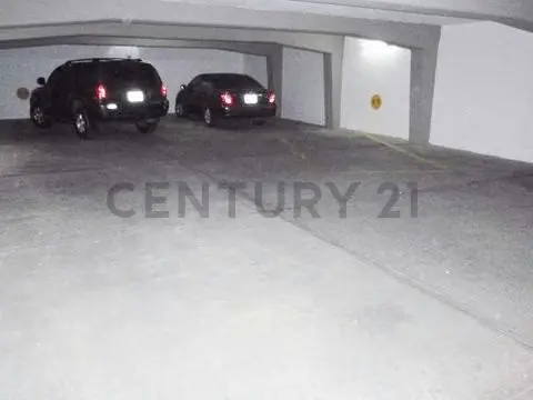 Century21 Orta Poleo ofrece en venta edificio ubicado en Maracay, estado Aragua. El Edificio cuen - 6