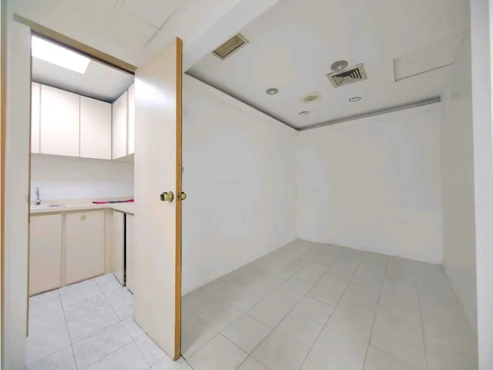 Se alquila oficina 30m2 La California 1827 - 8