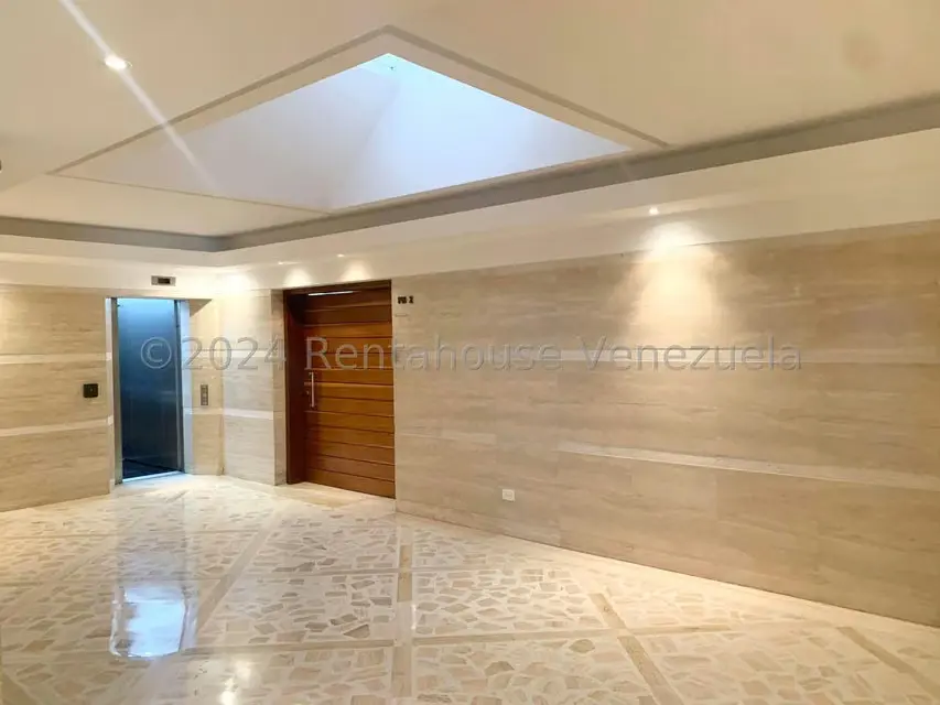 Apartamento (Multiples Niveles) en Venta en Las Mercedes, Distrito Metropolitano - 4