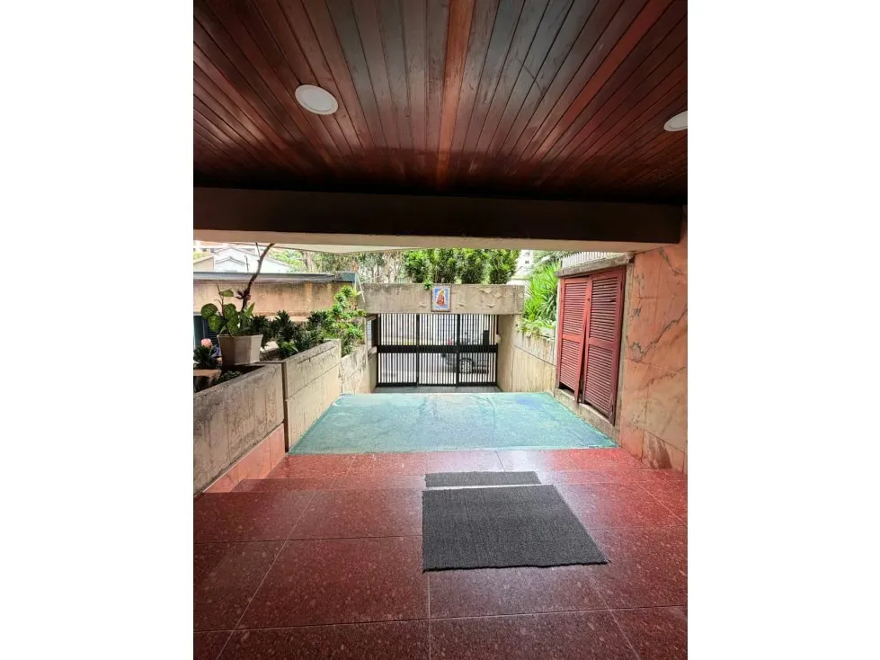 Edificio Residencial más casa En Venta - 2
