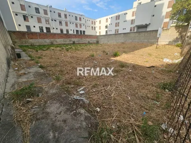 Terreno en la Urbanización San Jacinto