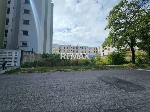 Terreno en la Urbanización San Jacinto - 5