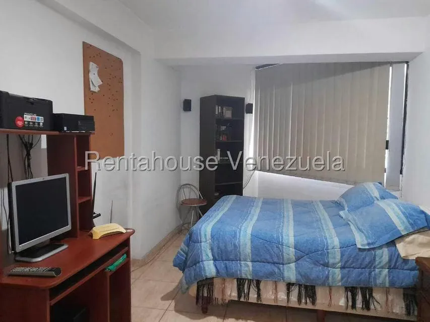 Apartamento (Duplex) en Venta en Miranda, Distrito Metropolitano - 17