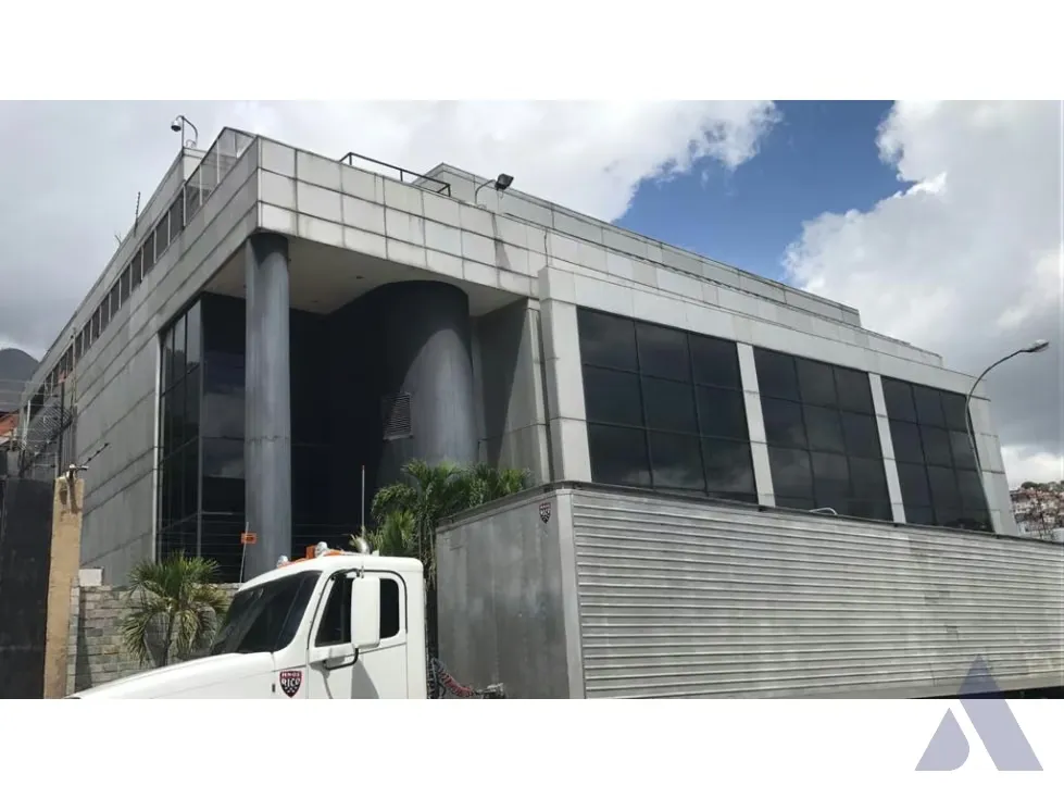 Vendo/alquilo espacios en edificio y empresa 9000m2 La Urbina 1677 - 2