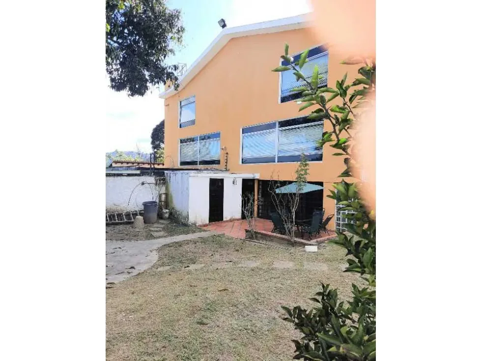 Vendo casa 390m2 Urb. Miranda 0071 - 23