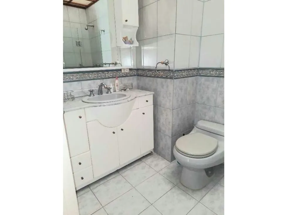 Vendo casa 390m2 Urb. Miranda 0071 - 9