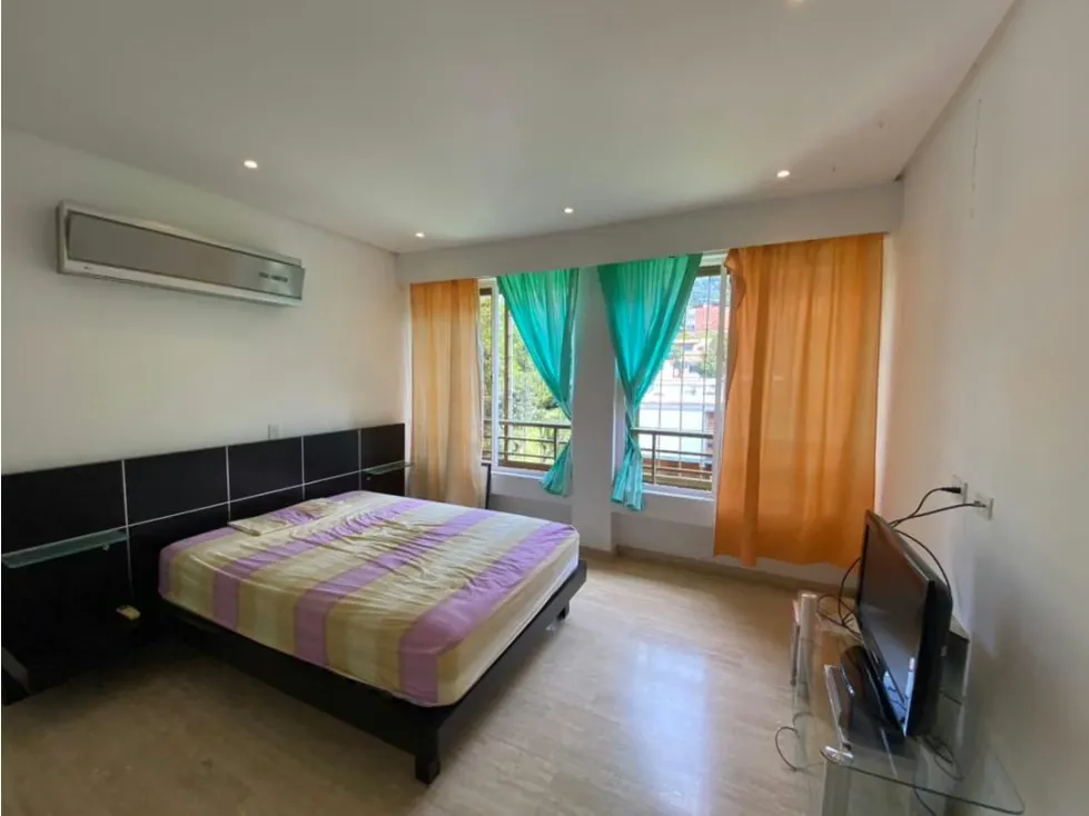 Se vende PH 540m2 Los Palos Grandes 7717 - 20