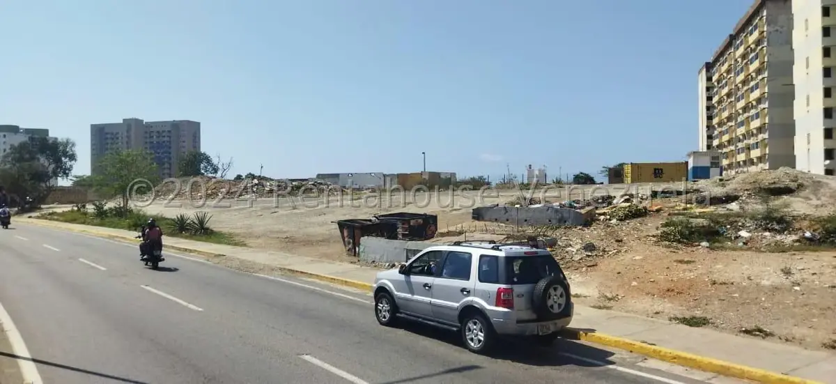 Terreno (Comercial) en Venta en Playa Grande, Vargas - 11