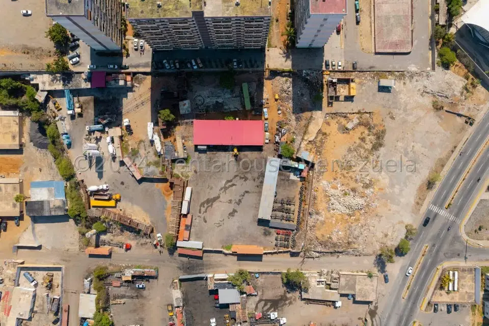 Terreno (Comercial) en Venta en Playa Grande, Vargas - 5