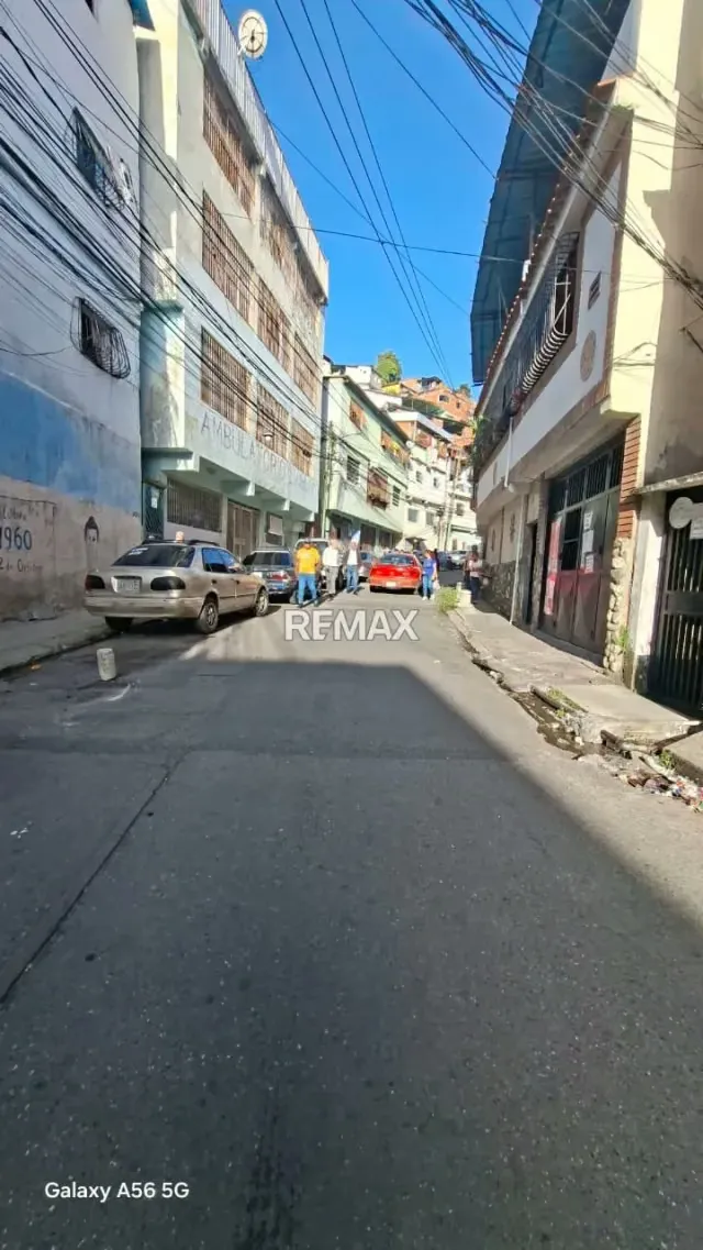 CASA EN VENTA | PETARE NORTE 1 (EJE LA URBINA) - 19