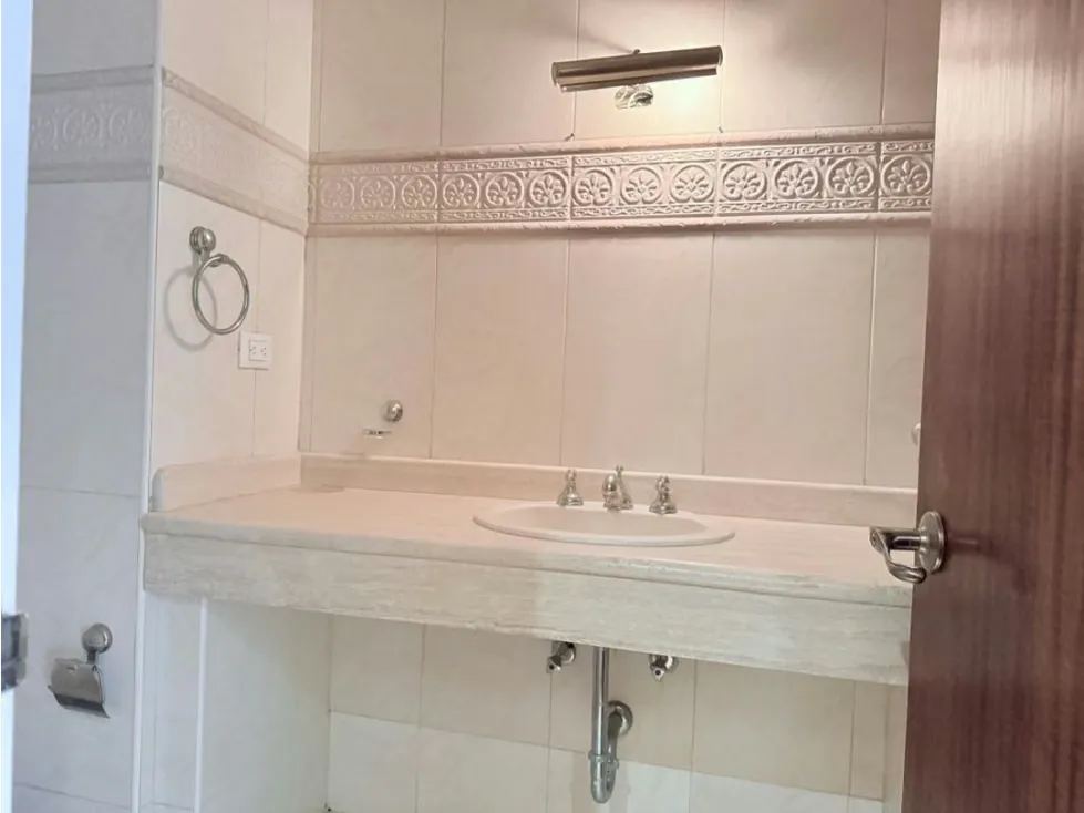 Se vende apartamento 200m2 El Cafetal 7939 - 16