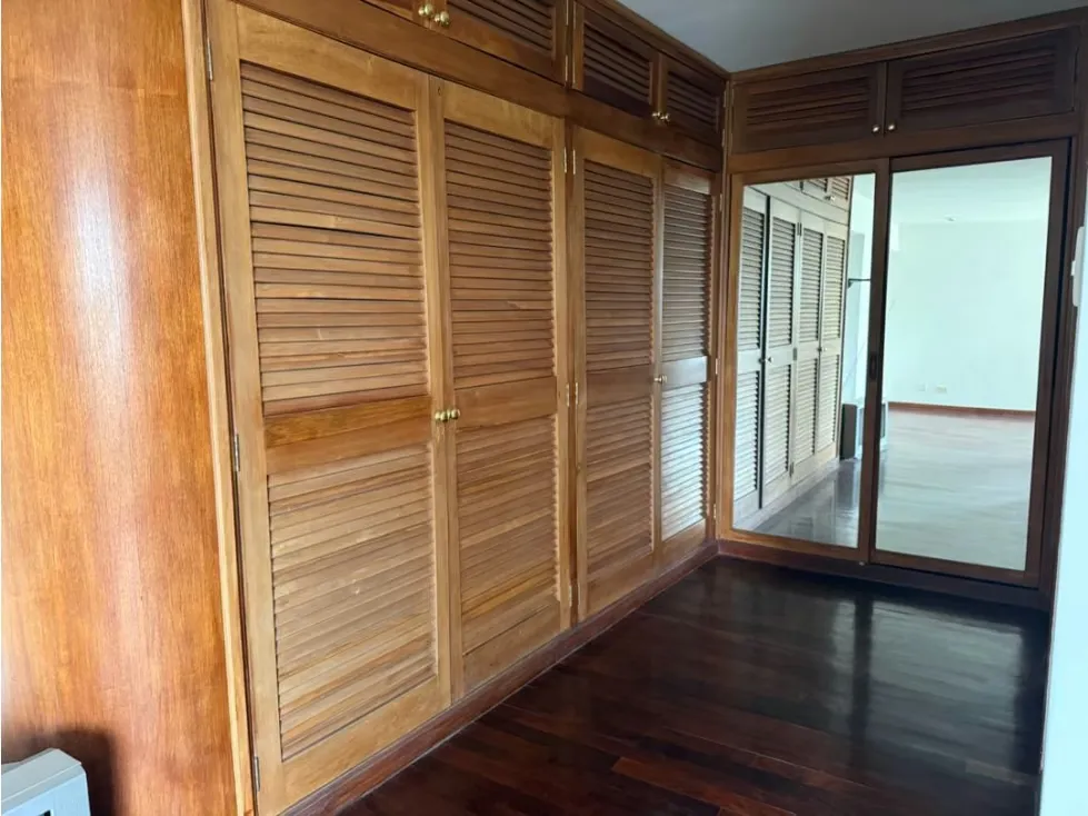 Se vende apartamento 200m2 El Cafetal 7939 - 23