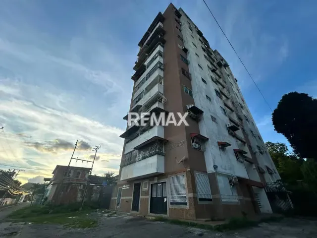 EN VENTA APARTAMENTO EN RESIDENCIAS SAN ISIDRO - 13