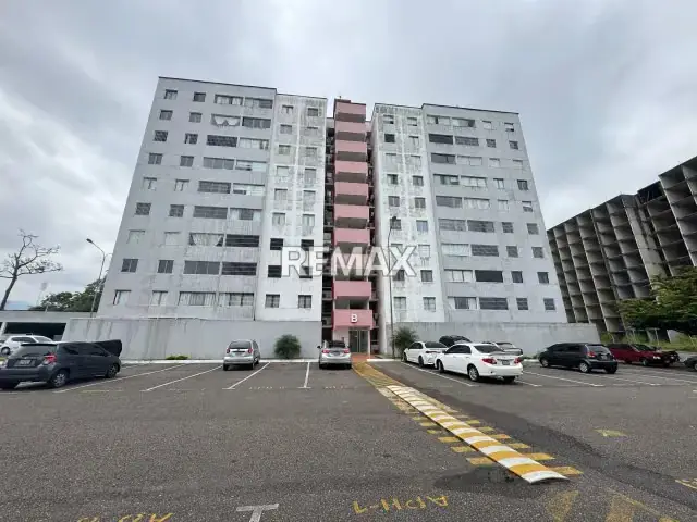 Se Vende o Alquila Apartamento semi amoblado en Vista Real de 65mtrs2