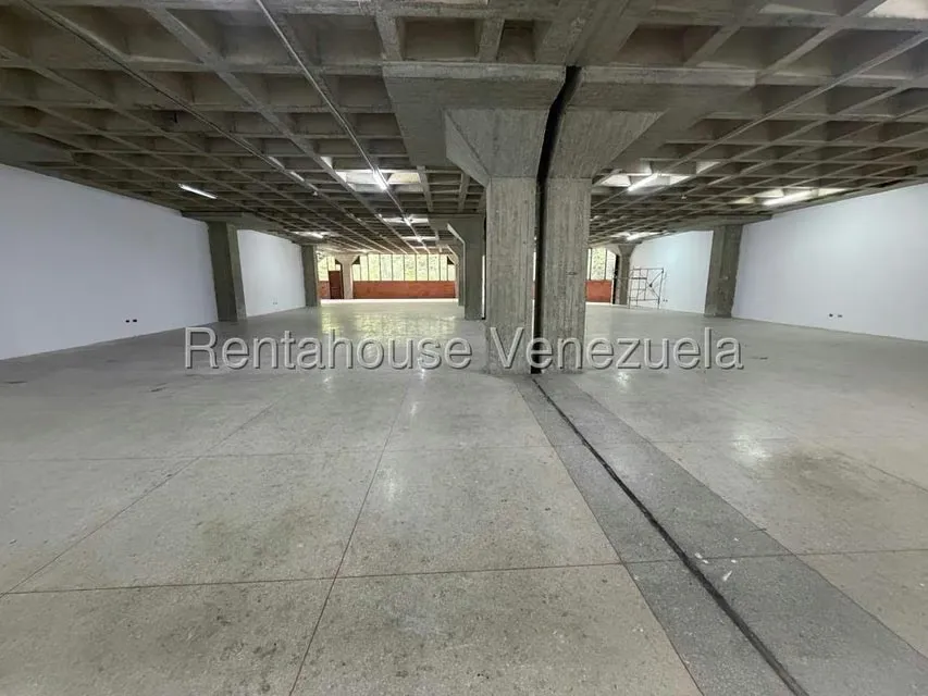 Galpon - Deposito en Alquiler en El Valle, Distrito Metropolitano - 12