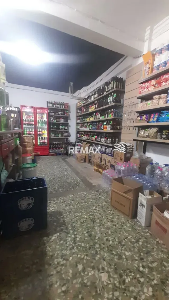 Fondo de comercio. Abasto, licoreria y restaurant! A pie de calle - 2