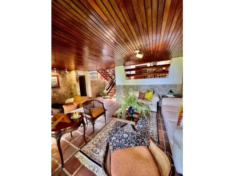 Copia de Se vende casa 550m2 4h+2s/6/6p La Lagunita - 4