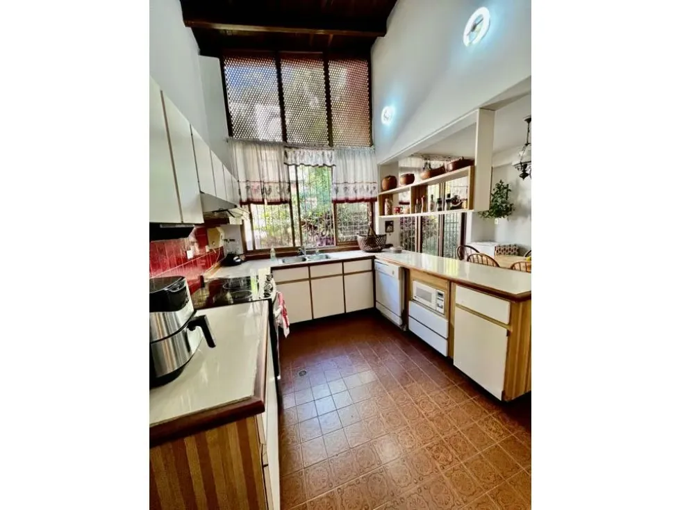 Copia de Se vende casa 550m2 4h+2s/6/6p La Lagunita - 10