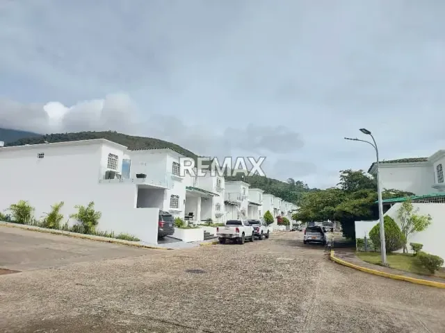 En Venta Casa en Obra Blanca Urbanización Vasconia Pueblo Nuevo, San Cristóbal - 16