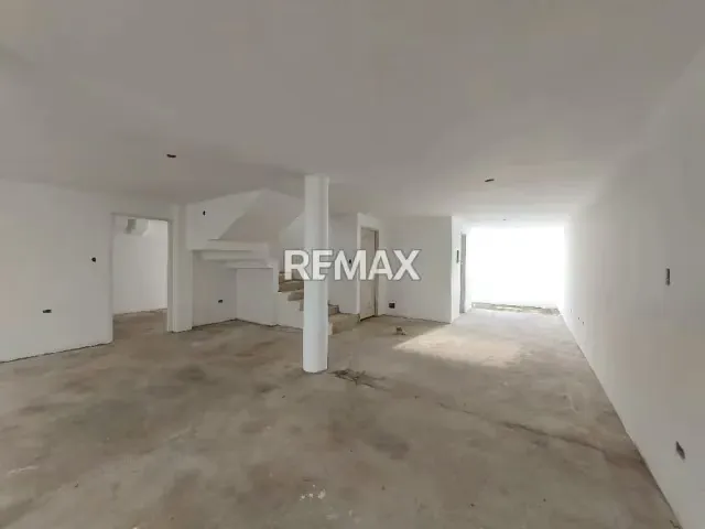 En Venta Casa en Obra Blanca Urbanización Vasconia Pueblo Nuevo, San Cristóbal - 2