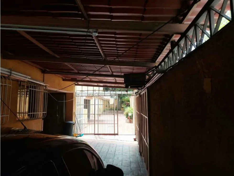 Vendo casa 500m2 Zona Industrial de La Trinidad 1978 - 7