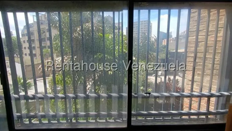 Apartamento (1 Nivel) en Alquiler en Altamira, Distrito Metropolitano - 13